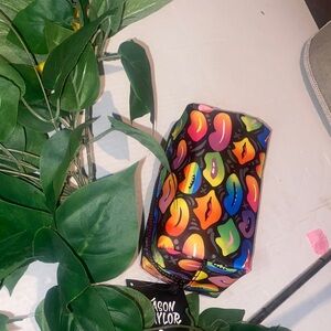 Vibrant Lip Pattern Makeup Pouch